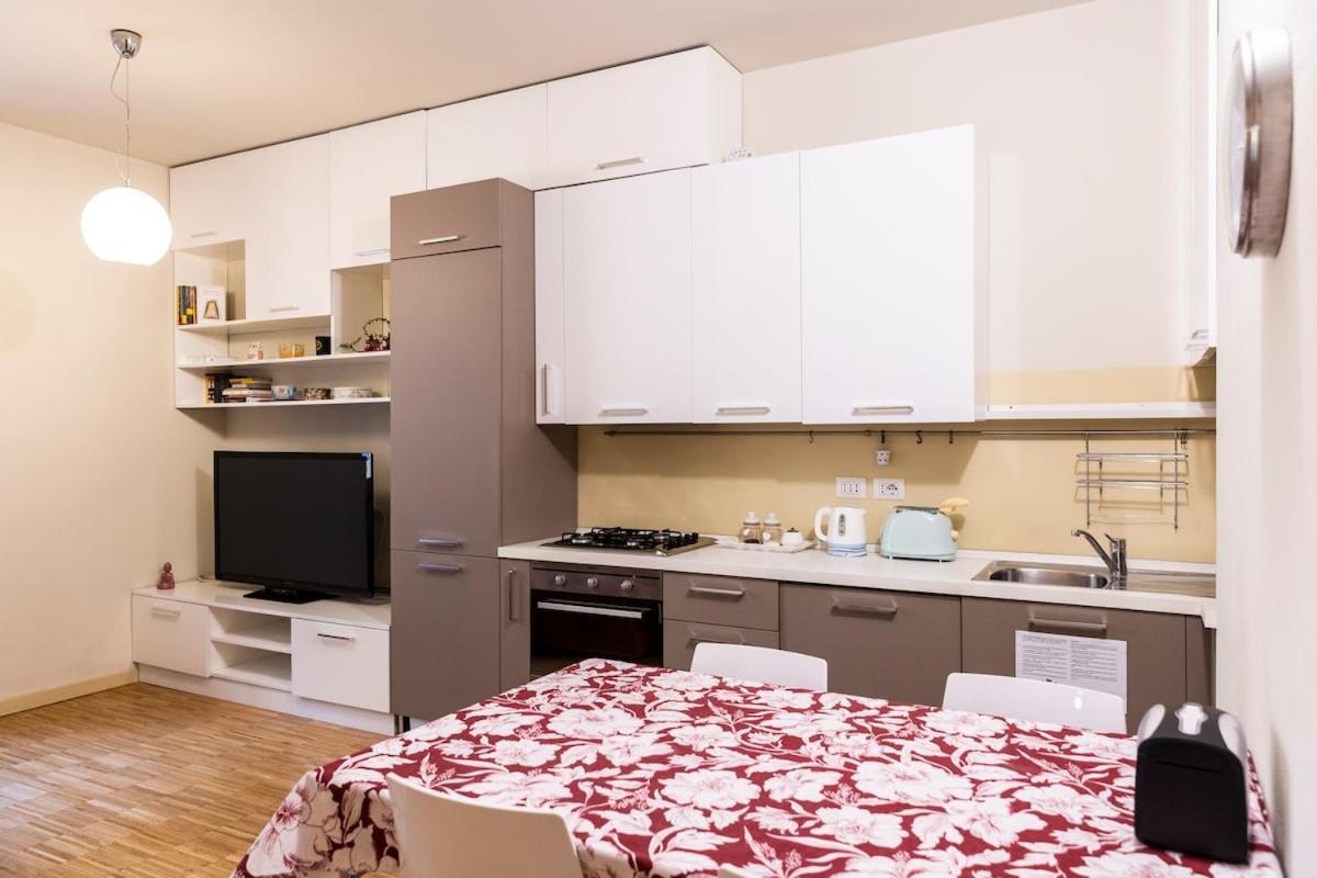 Easy Central Flat Milan Exterior photo
